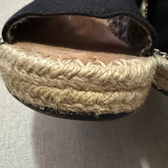 TOMS Wedge Espadrille Sandals-8-Black-Velcro Ankle Strap-Peep Toe-Cloth Uppers - Picture 8 of 16